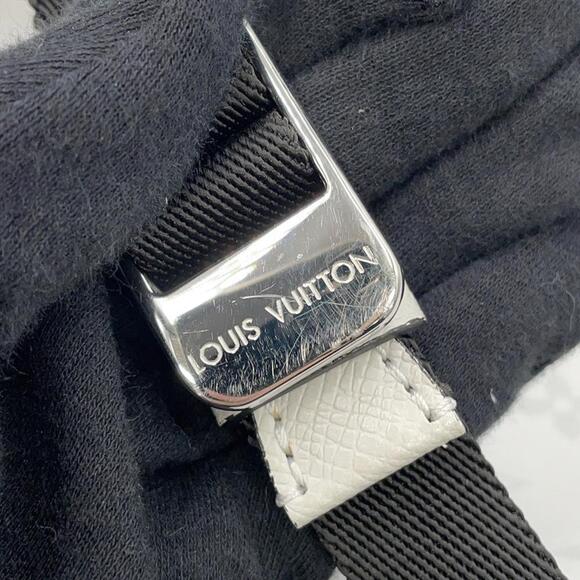 LOUIS VUITTON White Monogram Shoulder Bag - Picture 12 of 14